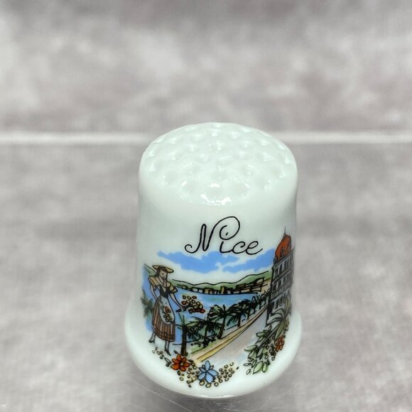 Porcelain Thimble Featuring Scenic "Nice" Design With Coastal Imagery France - Picture 2 of 9